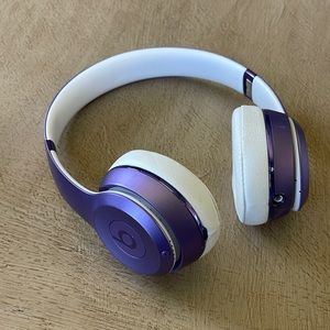 Beats Solo3 wireless headphones